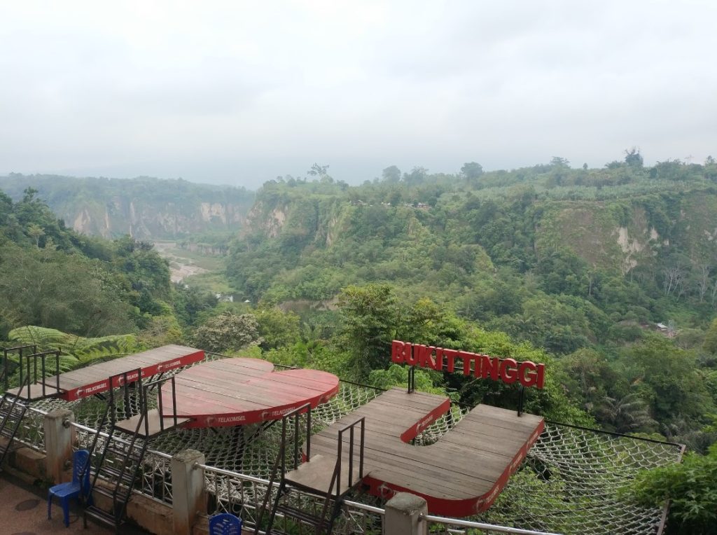 spot foto taman panorama