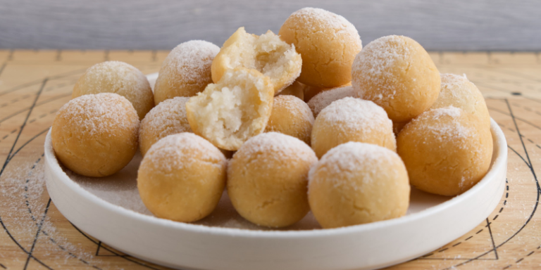 Kue tradisional bukittinggi