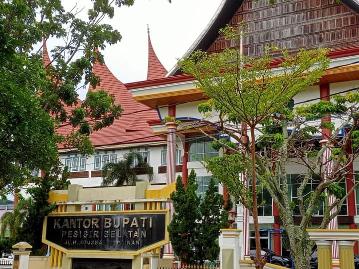 Pesisir Selatan Pimpin APBD 2025 di Sumatera Barat