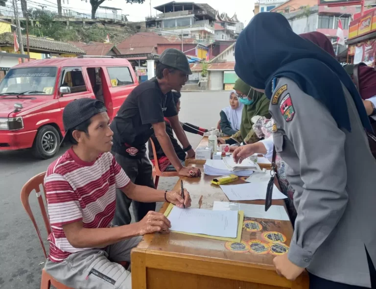 Satgas perda kawasan tanpa rokok