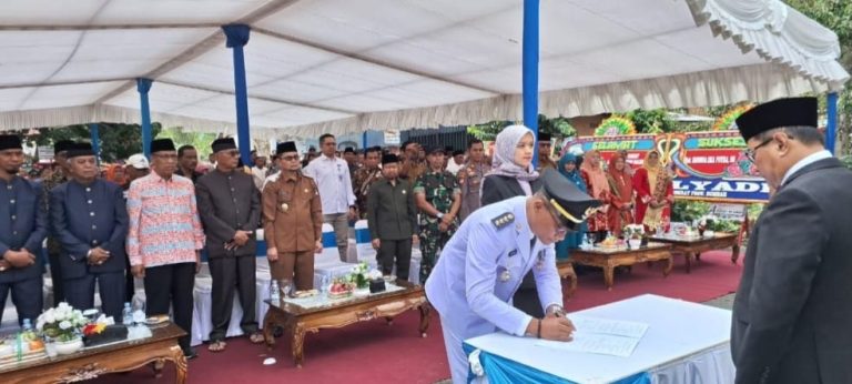 Wali Kota Bukittinggi Ingatkan Camat ABTB Baru Dekat dengan Warga