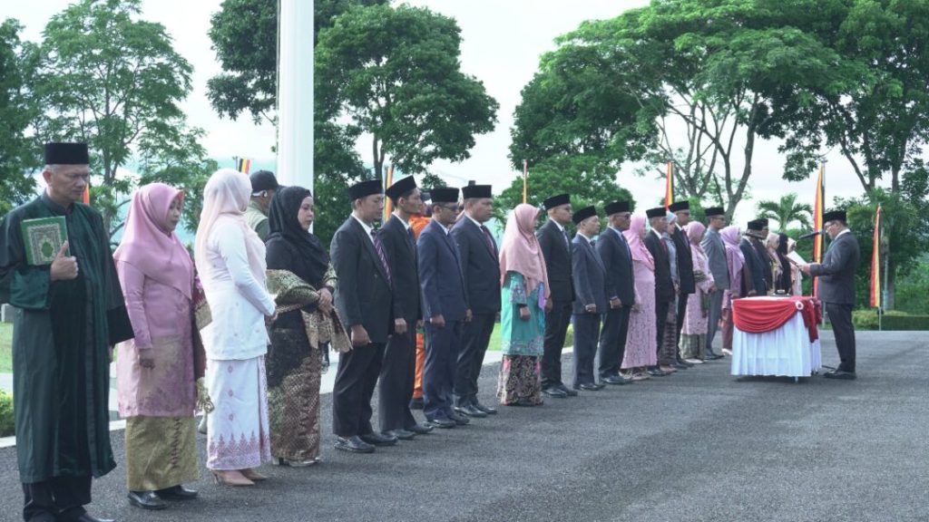 Bukittinggi Lantik 24 Pejabat Baru