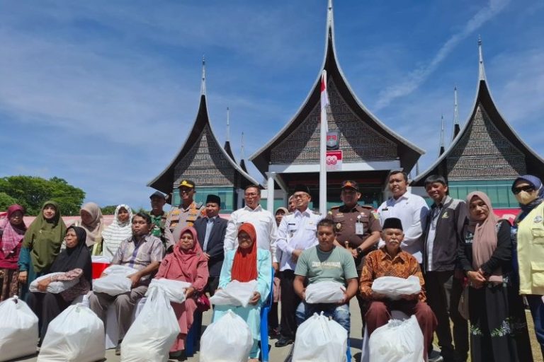 bantuan sembako untuk lansia dan disabilitas