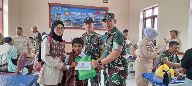 Makodim 0304/Agam-RST Tk. IV Bukittinggi Gelar Khitanan Massal