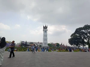 Dampak Kabut Asap, Pemkot Bukittinggi Rumahkan Siswa PAUD hingga SD Kelas Dua