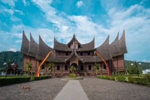 filosofi rumah gadang