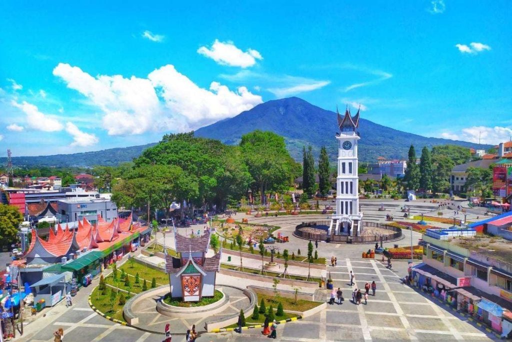 liburan hemat bukittinggi