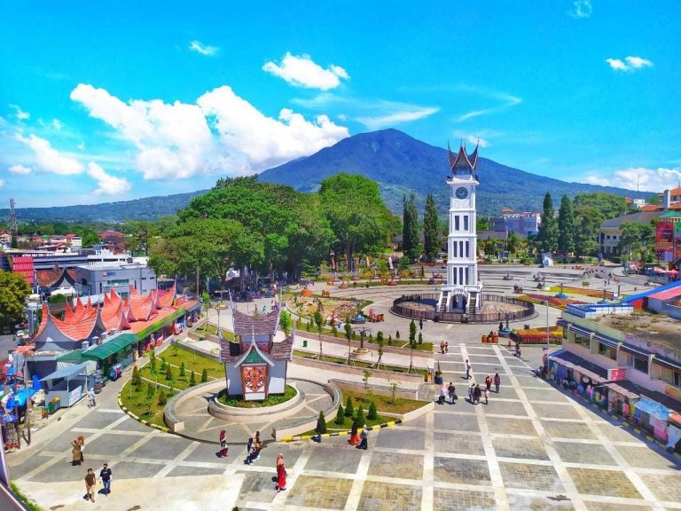 4 Wisata Sejarah Bukittinggi: Menelusuri Jejak Perjuangan di Kota Perjuangan